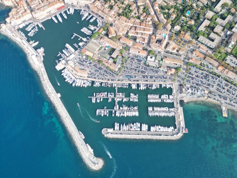 Port de saint-Tropez vu part Drone Mercurio